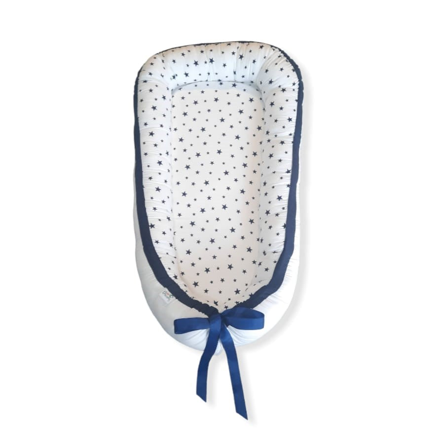 Nido Colecho Blanco/Estrellas azul Marino (Reversible)